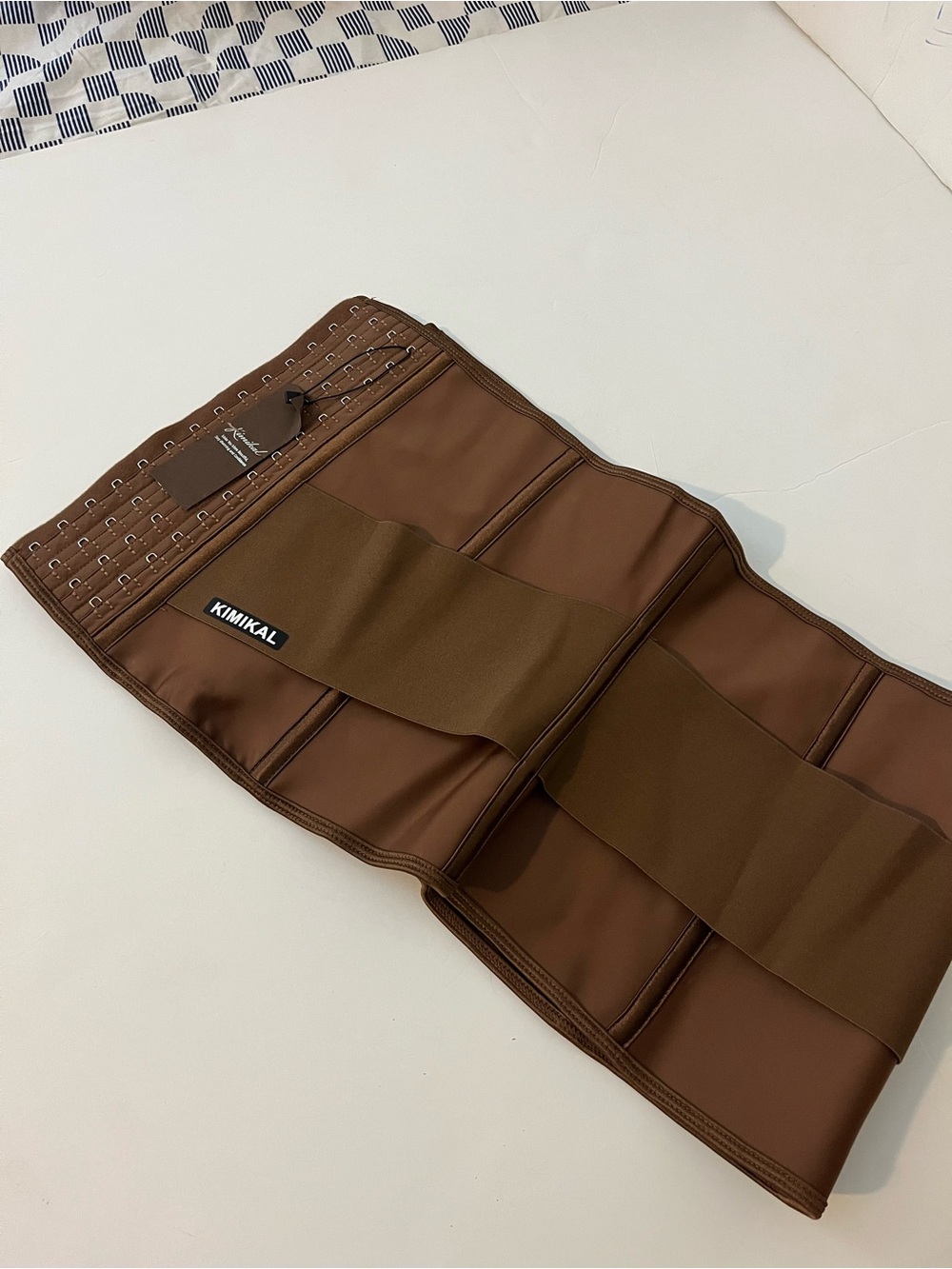 Mika Yoga Wear Brown Hook-and-Loop Waist Trainer